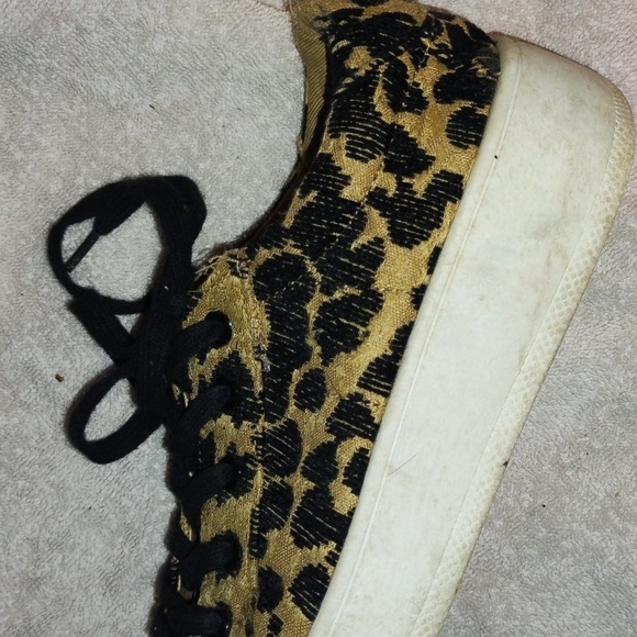 Steve Madden 'Bernie' Leopard Print Fabric Sneakers - Picture 8 of 8